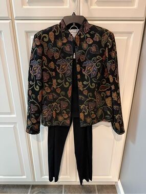 Jessica Howard Size 12 Women's 3 Piece Pantsuit Outfit Blazer,Tank,Slacks